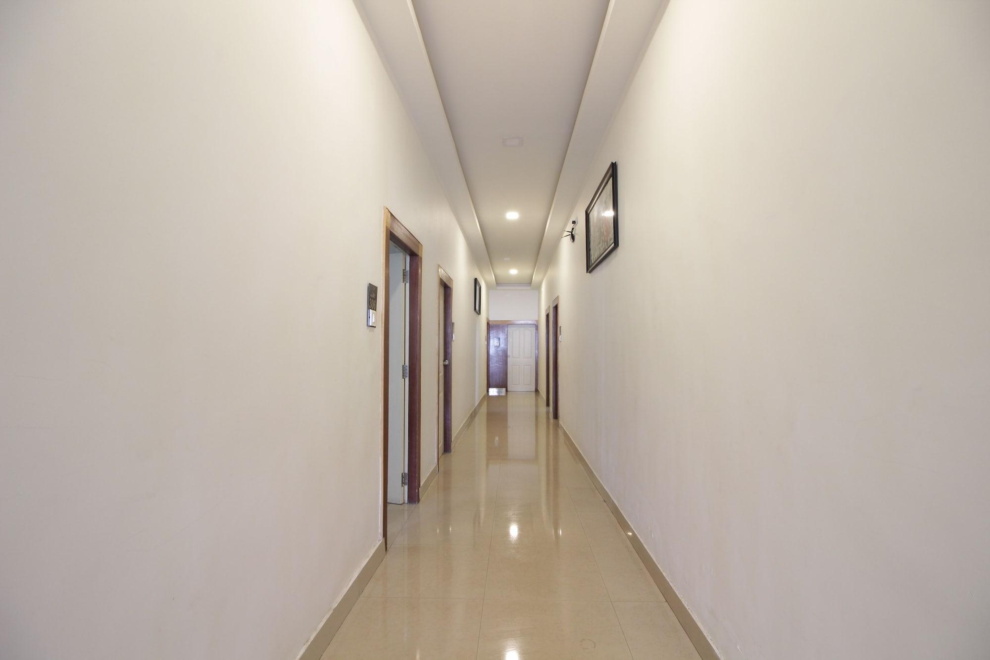 מייזור Hotel White Parrot מראה חיצוני תמונה