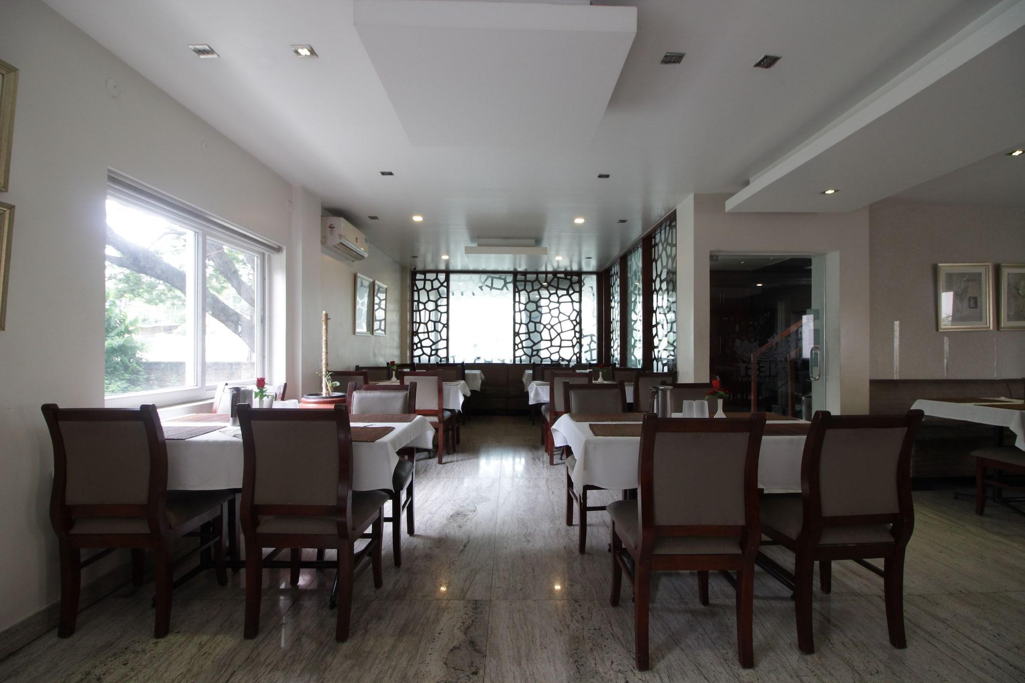 מייזור Hotel White Parrot מראה חיצוני תמונה