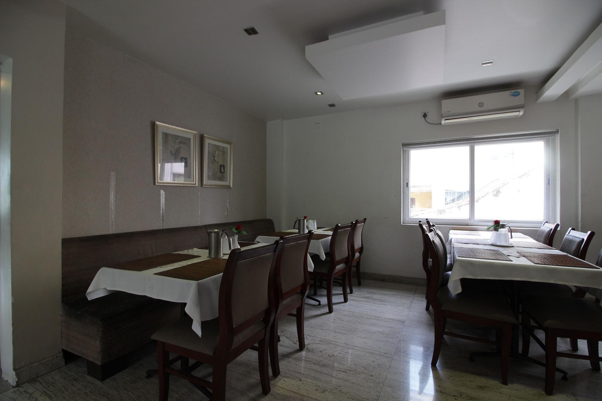 מייזור Hotel White Parrot מראה חיצוני תמונה