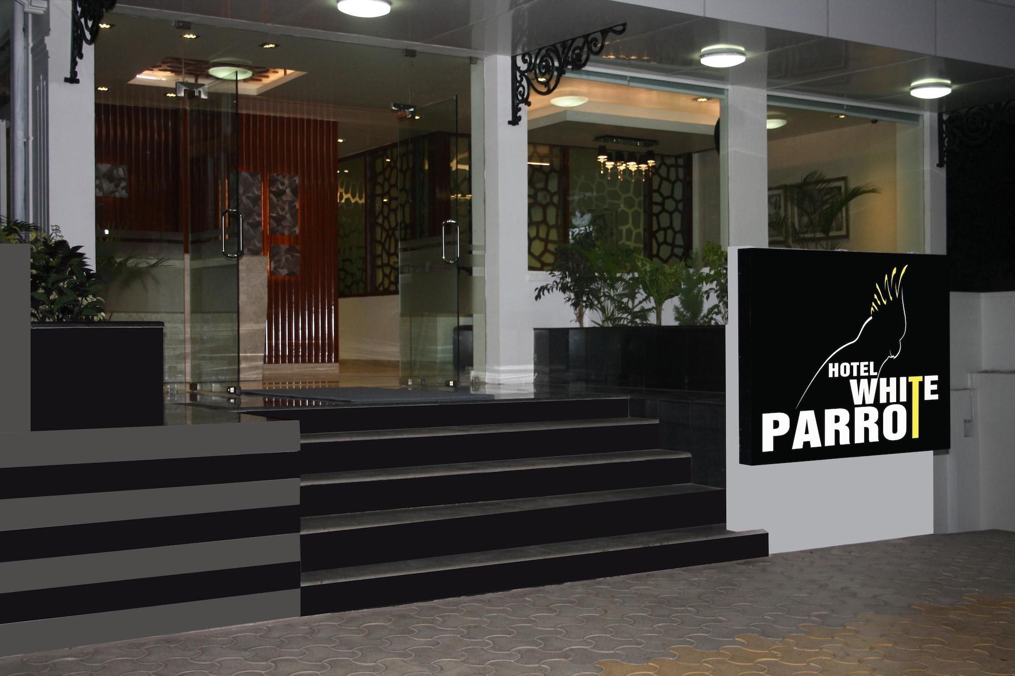 מייזור Hotel White Parrot מראה חיצוני תמונה