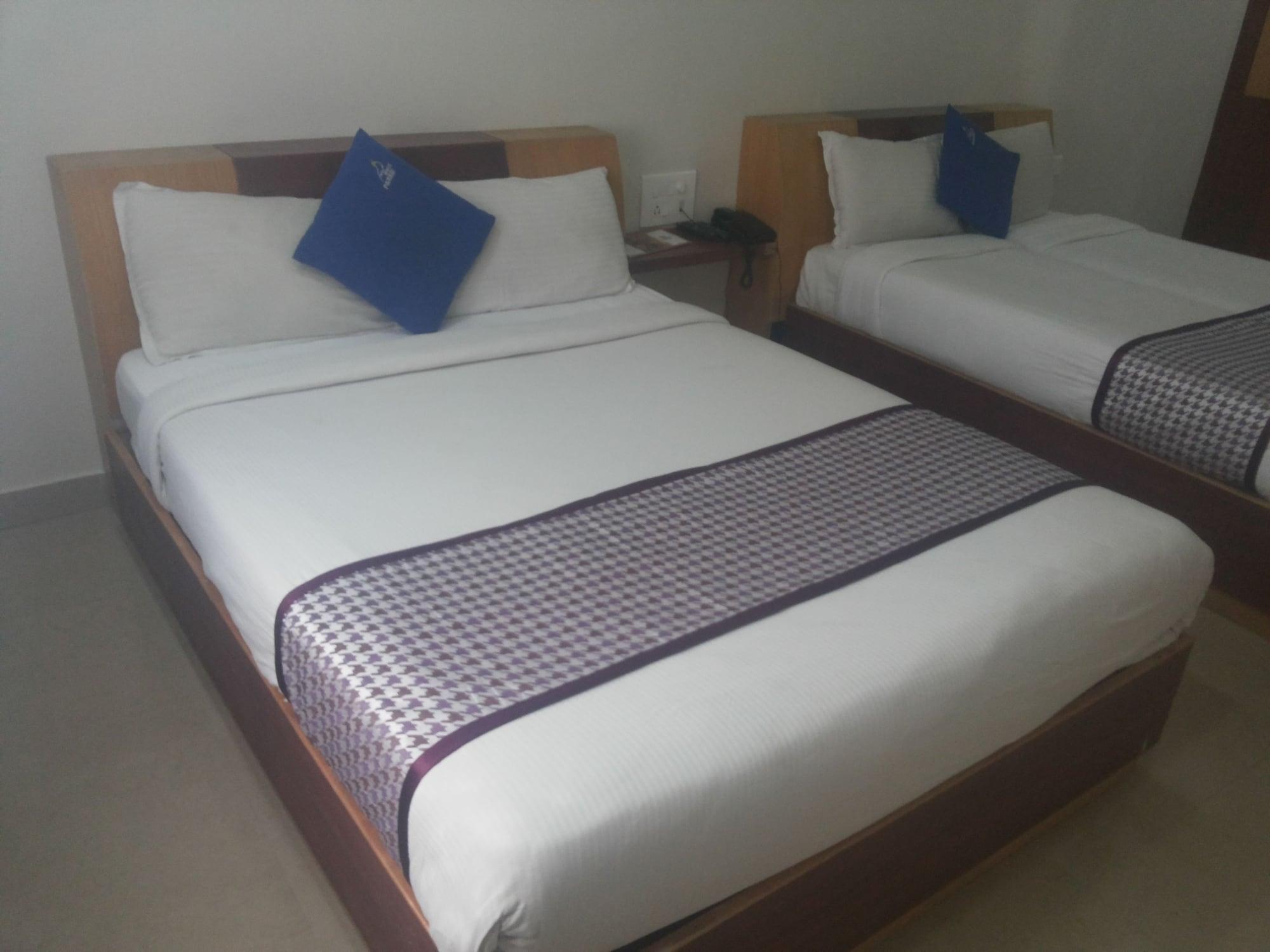 מייזור Hotel White Parrot מראה חיצוני תמונה