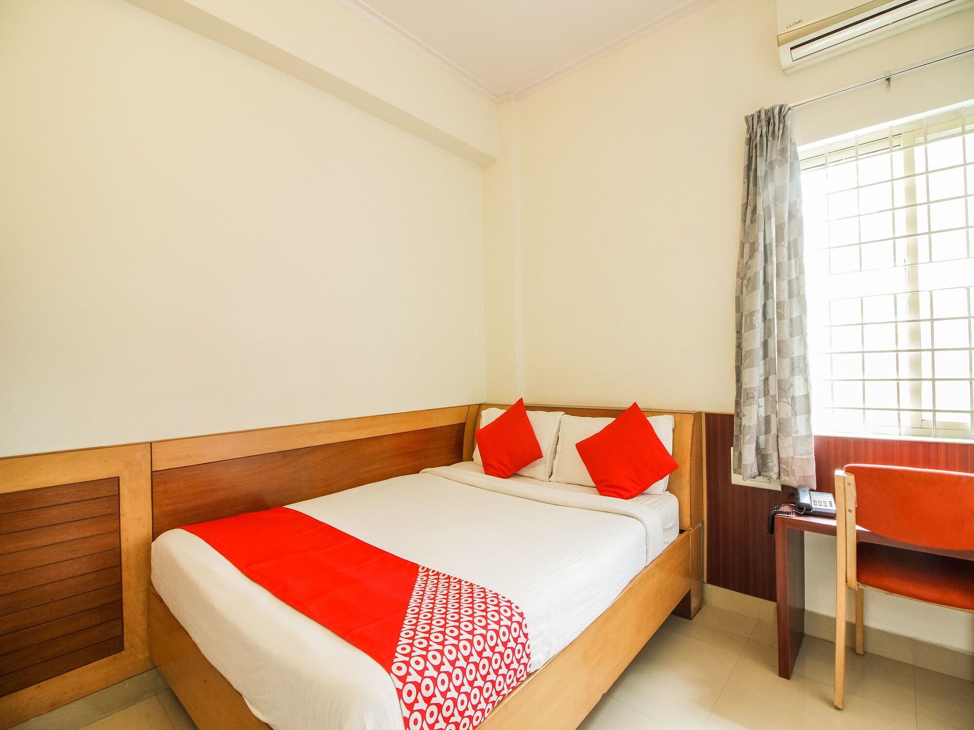 מייזור Hotel White Parrot מראה חיצוני תמונה